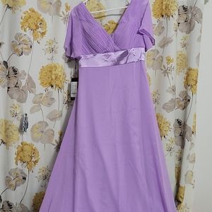 Formal long dress purple flowy size 8
